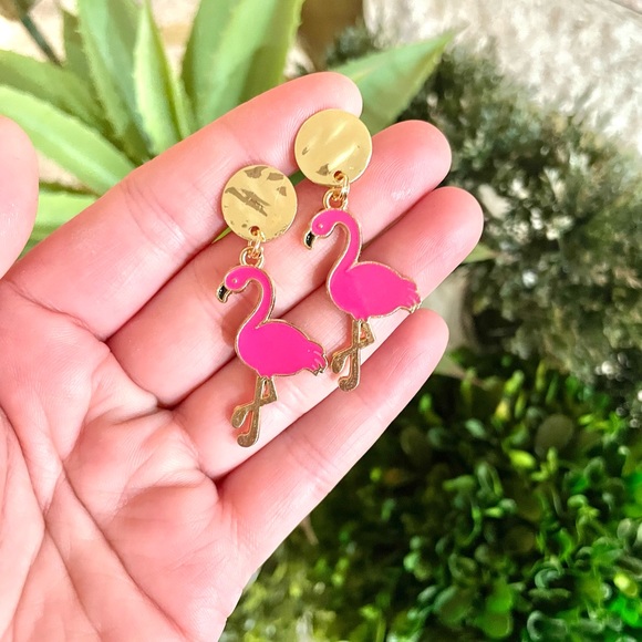 Flamingo Dangle Earrings - Picture 3 of 4